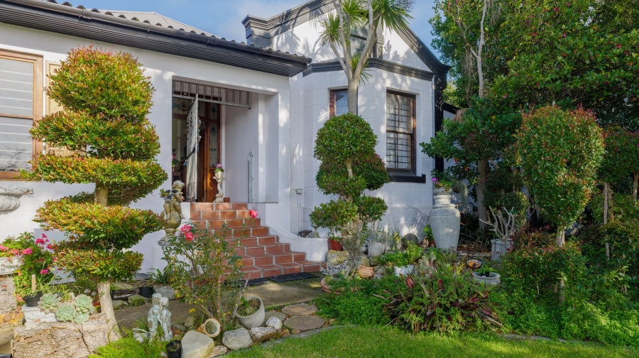 5 Bedroom Property for Sale in Bredasdorp Western Cape